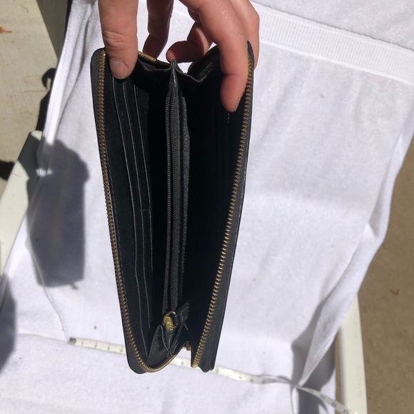 Michael Kors Fabric Icon Bag + Wallet - Picture 6 of 7